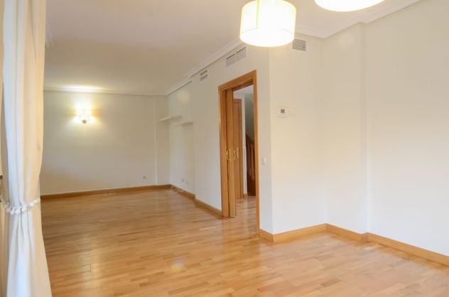casa indipendente in affitto a Seregno