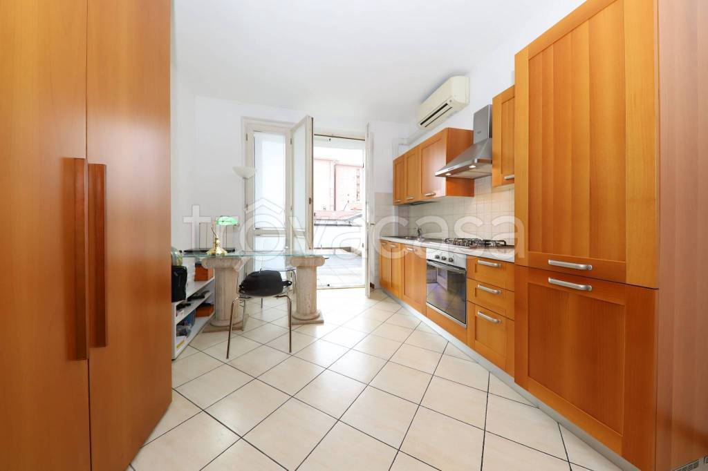appartamento in affitto a Seregno