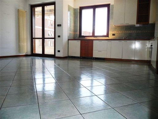 appartamento in affitto a Seregno