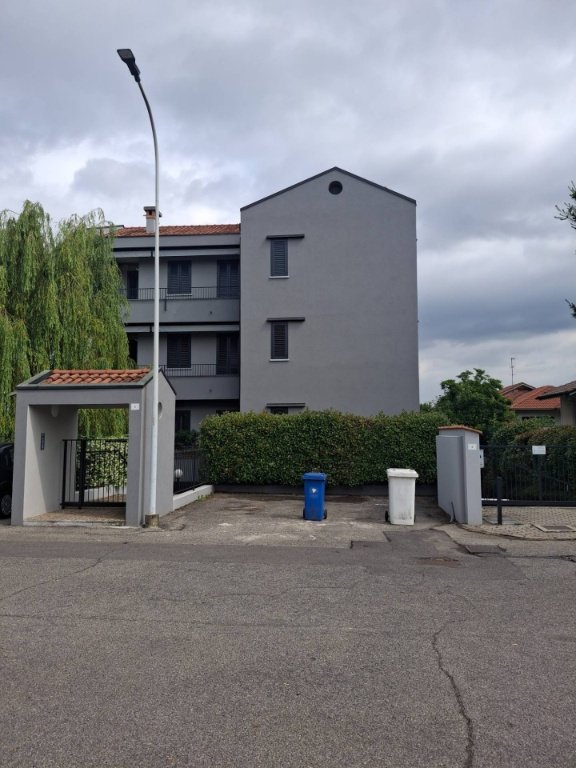 appartamento in affitto a Seregno