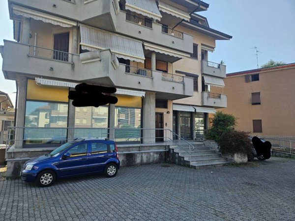 negozio in affitto a Seregno