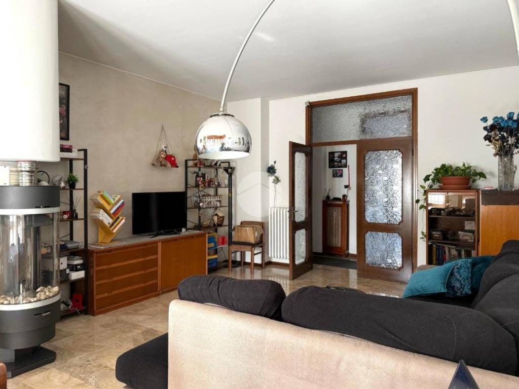 appartamento in affitto a Seregno