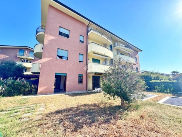 appartamento in affitto a Seregno