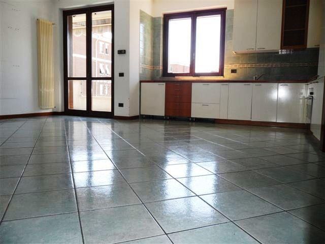 appartamento in affitto a Seregno
