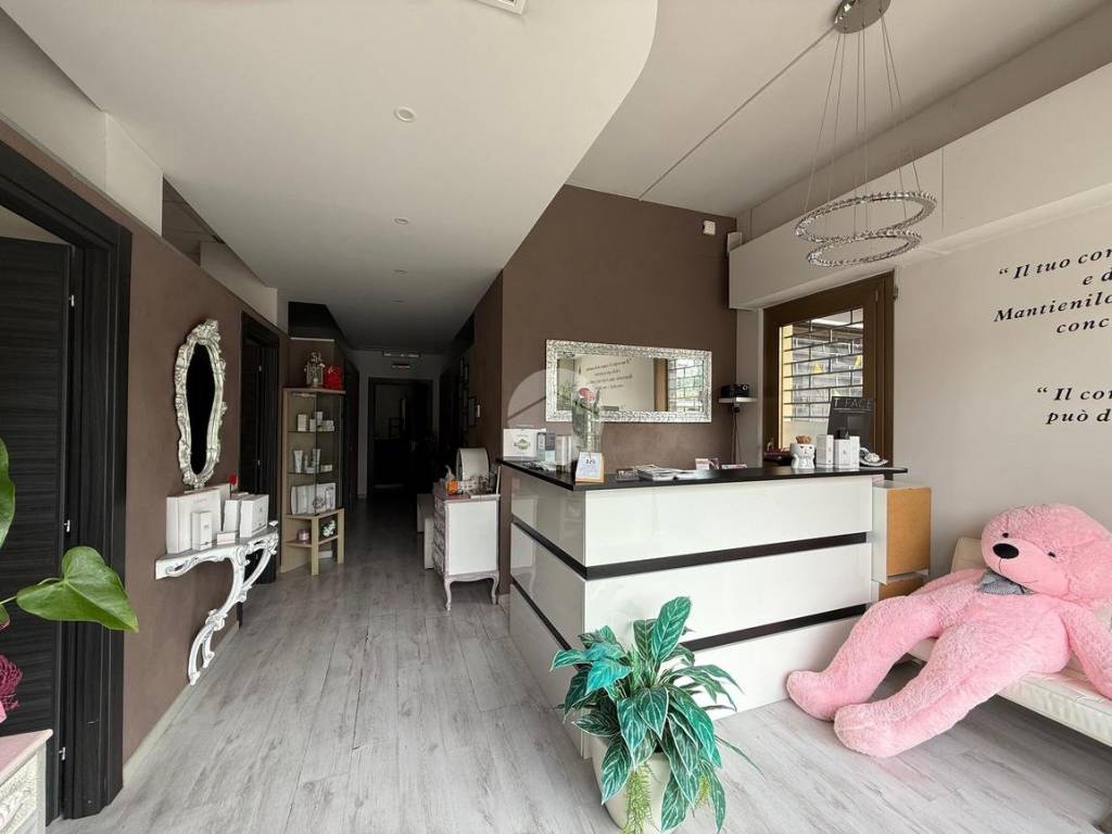 negozio in affitto a Seregno