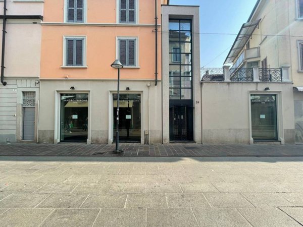 negozio in affitto a Seregno