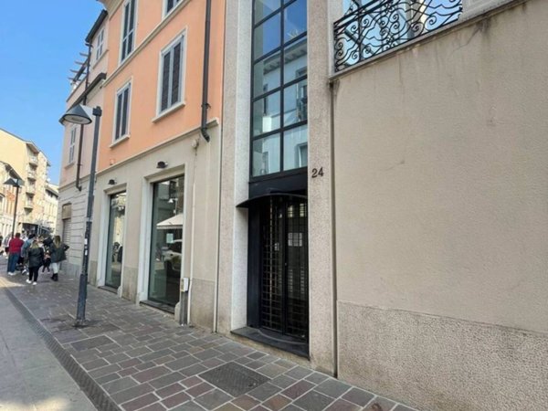 negozio in affitto a Seregno