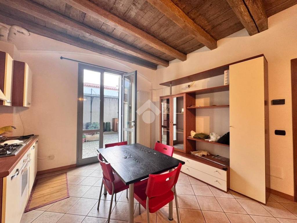 appartamento in affitto a Seregno