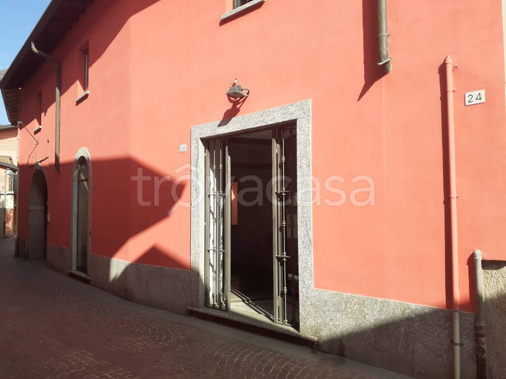 negozio in affitto a Seregno