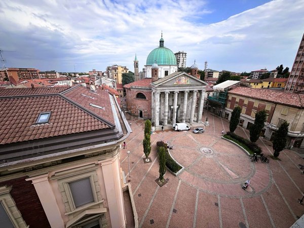 appartamento in affitto a Seregno