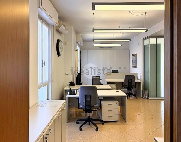 ufficio in affitto a Seregno