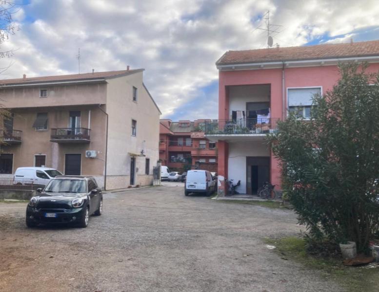 locale commerciale in affitto a Seregno