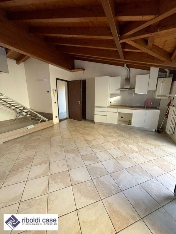 appartamento in affitto a Seregno