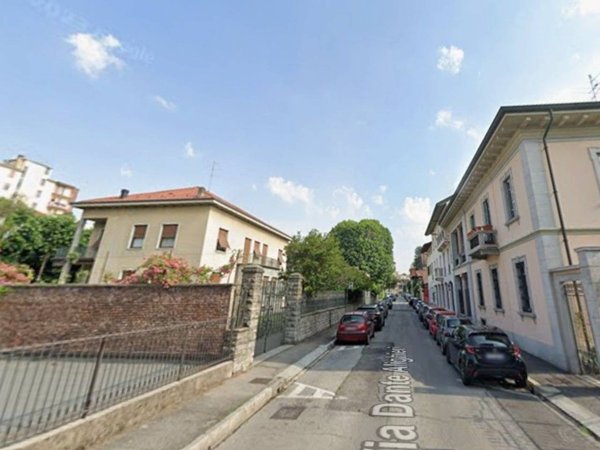 negozio in affitto a Seregno