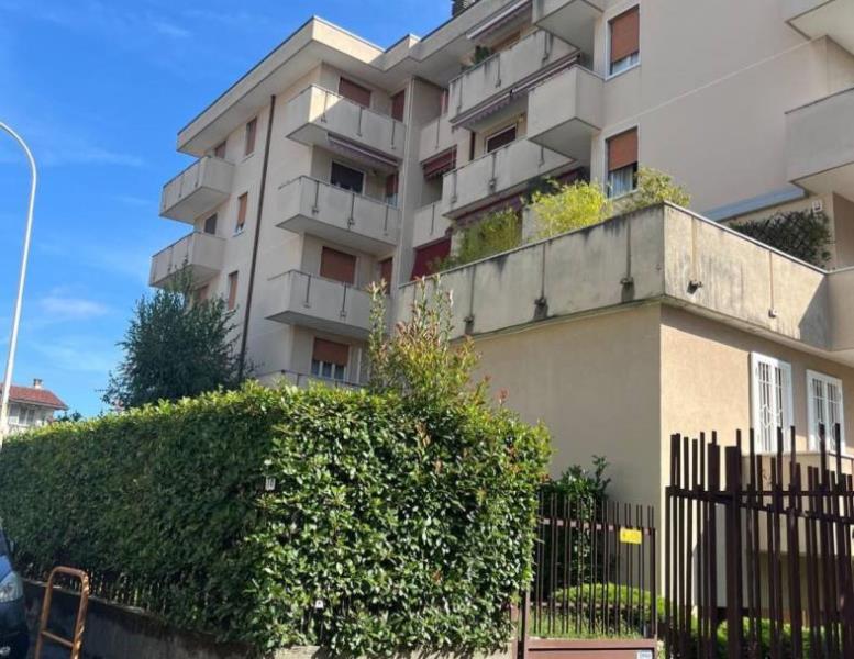 ufficio in affitto a Seregno