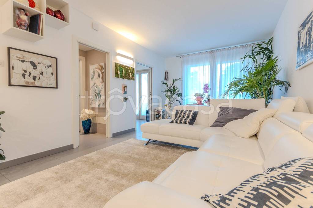 appartamento in affitto a Seregno