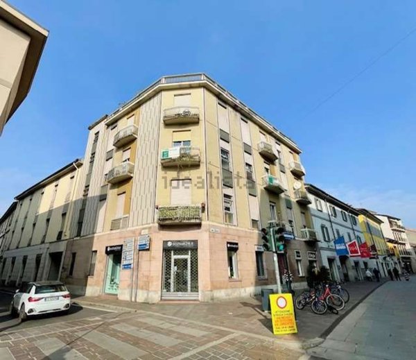 appartamento in affitto a Seregno