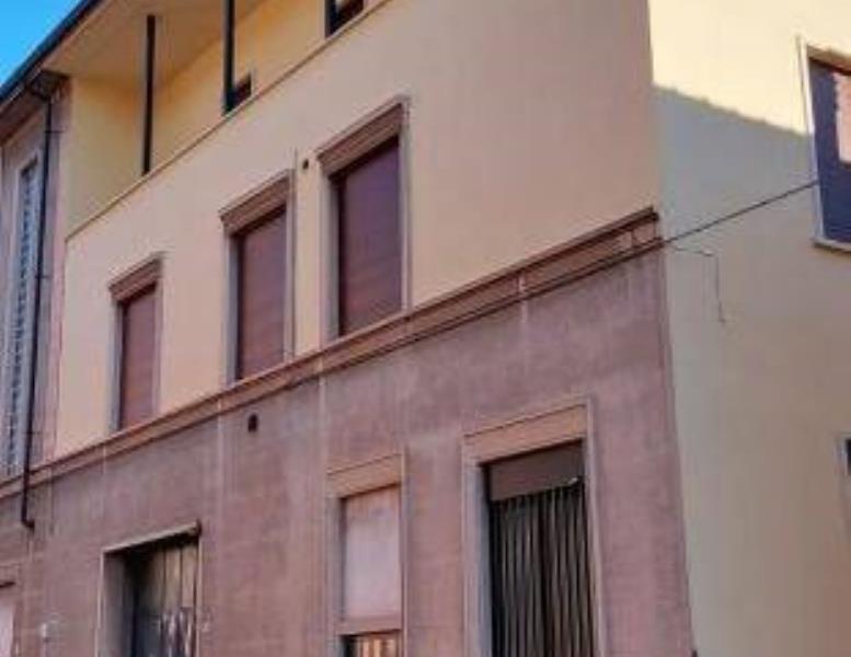 appartamento in affitto a Seregno