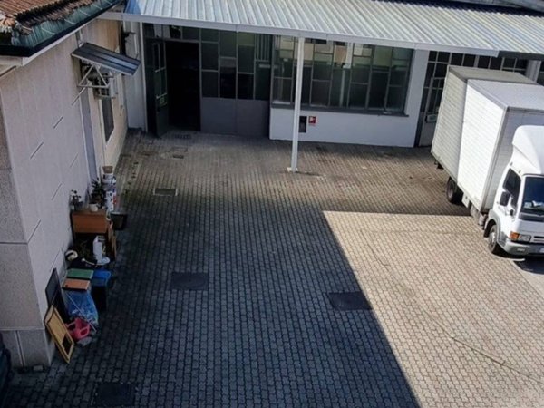 locale commerciale in affitto a Seregno