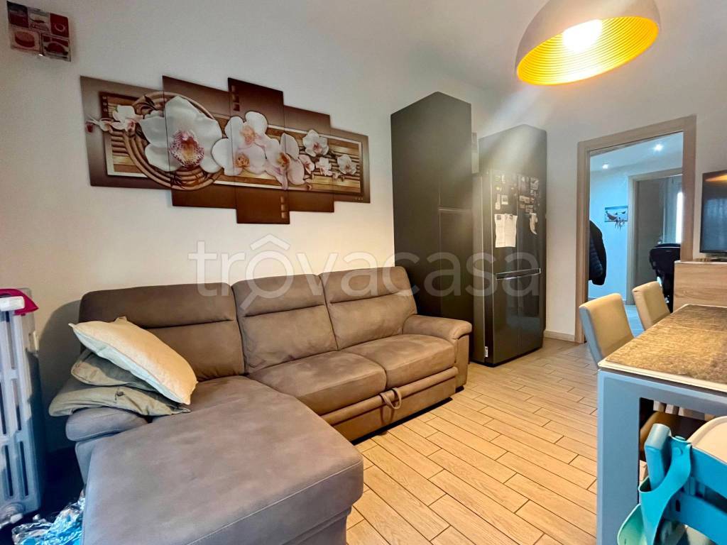 appartamento in affitto a Seregno