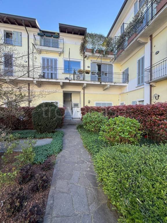 appartamento in affitto a Seregno