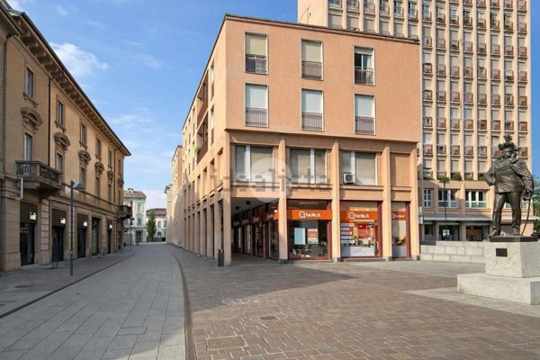 appartamento in affitto a Seregno