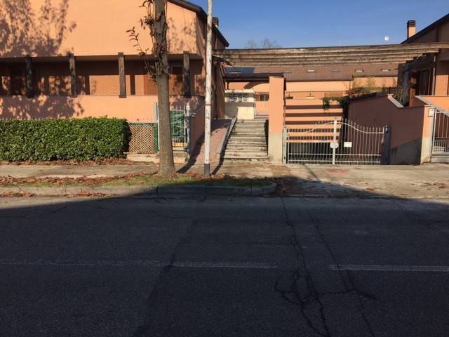 casa indipendente in affitto a Seregno