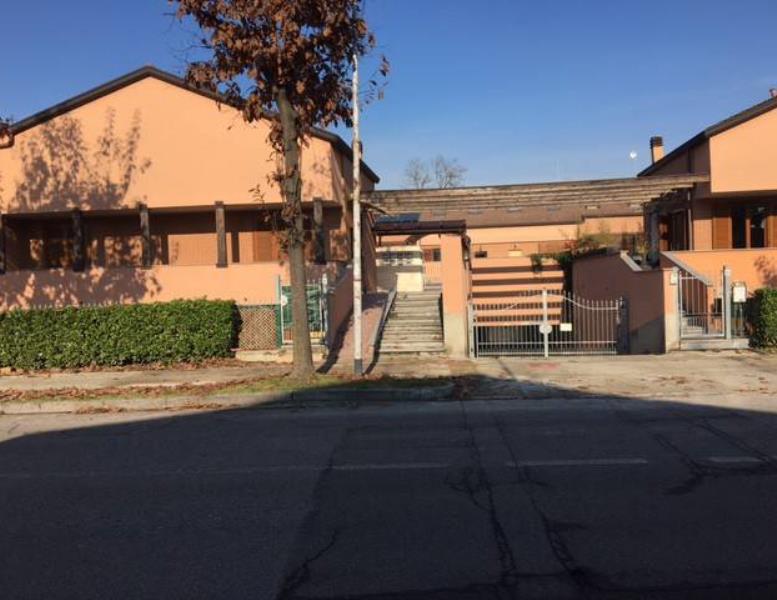 casa indipendente in affitto a Seregno
