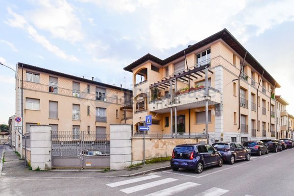 appartamento in affitto a Seregno