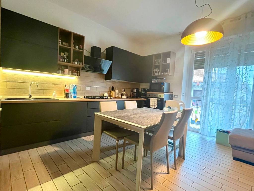 appartamento in affitto a Seregno