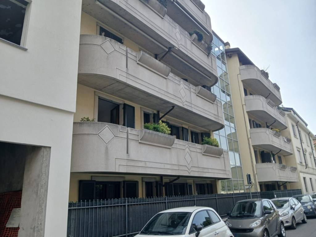 appartamento in affitto a Seregno