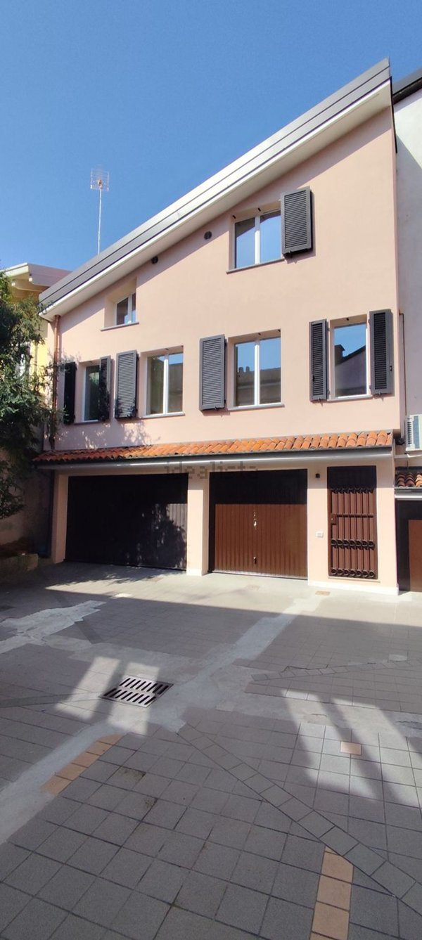 appartamento in affitto a Seregno
