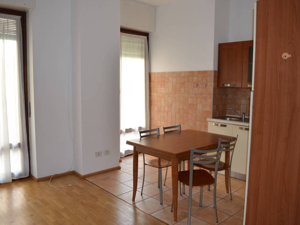 appartamento in affitto a Seregno