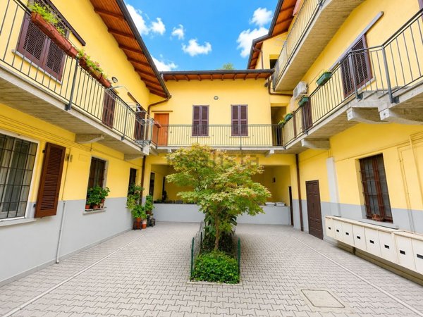 appartamento in affitto a Seregno