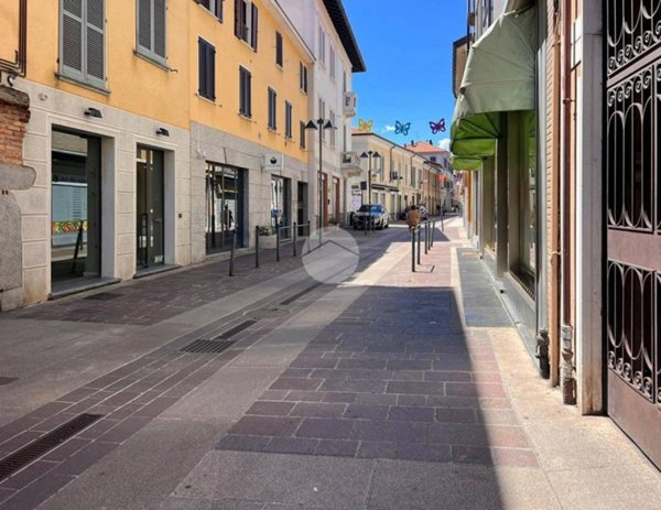 negozio in affitto a Seregno