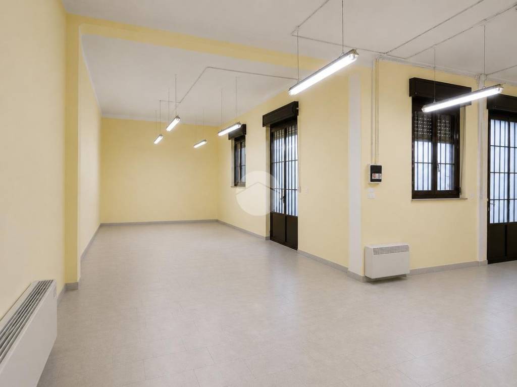 negozio in affitto a Seregno