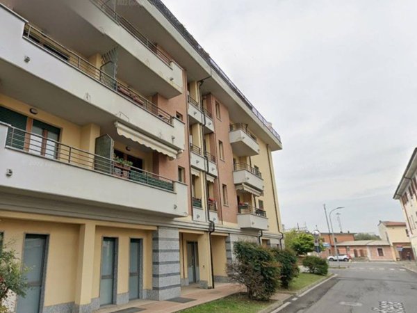 appartamento in affitto a Seregno