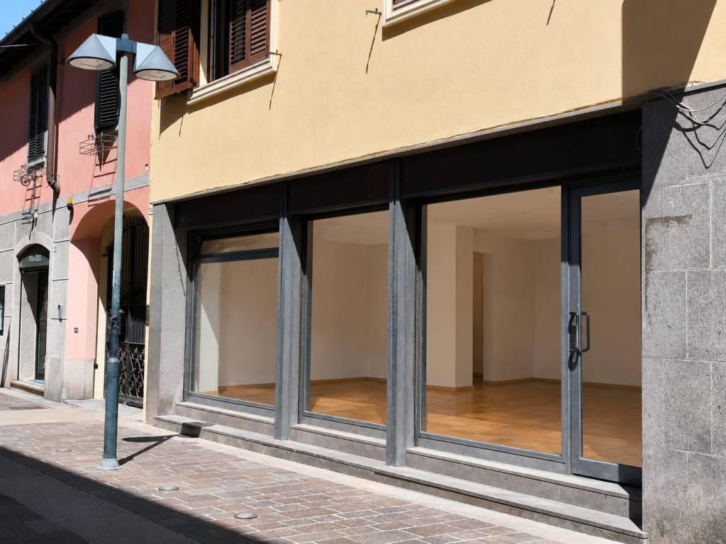 negozio in affitto a Seregno