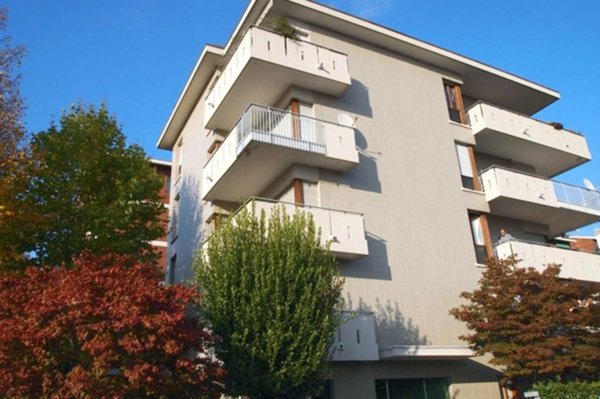 appartamento in affitto a Seregno