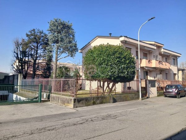 appartamento in affitto a Seregno