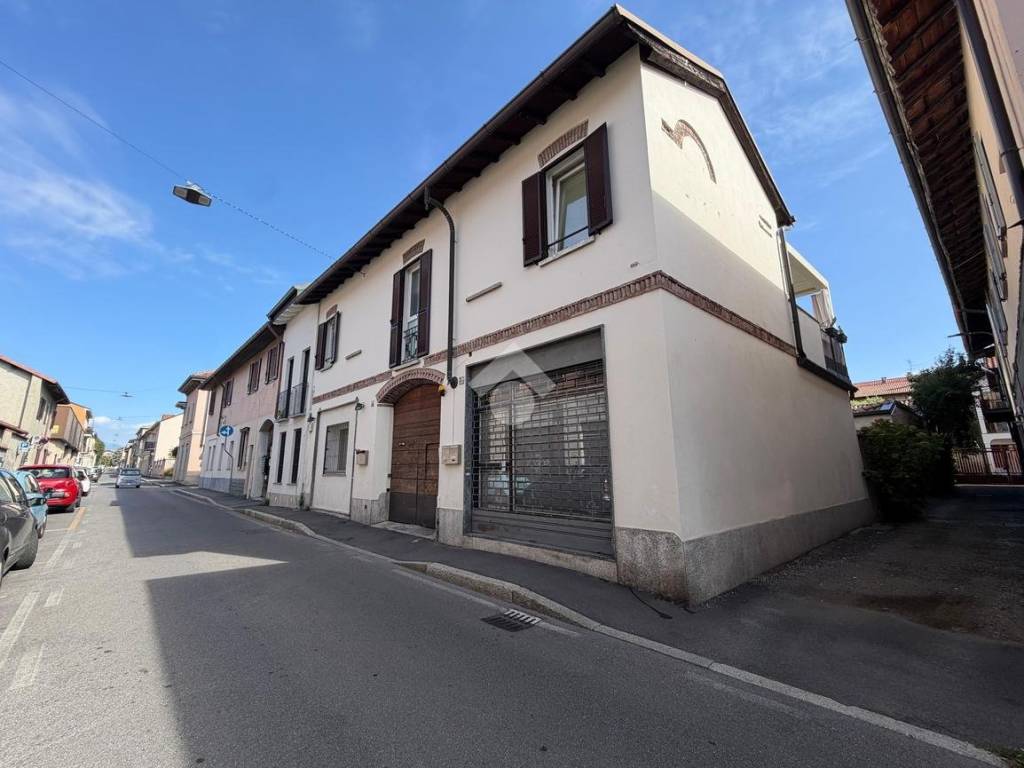 negozio in affitto a Seregno