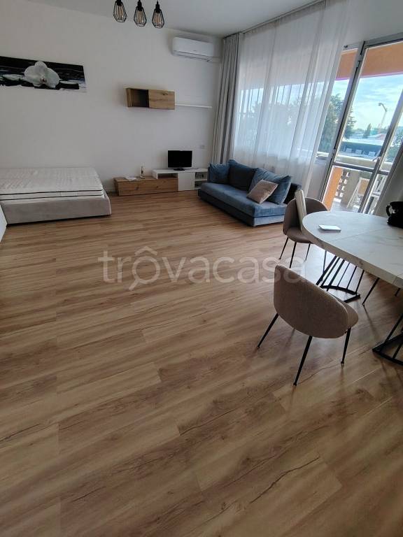 appartamento in affitto a Seregno