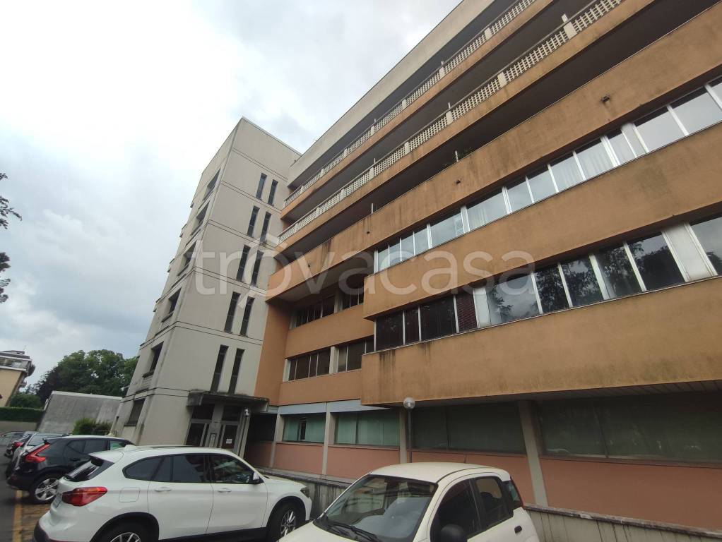 appartamento in affitto a Seregno