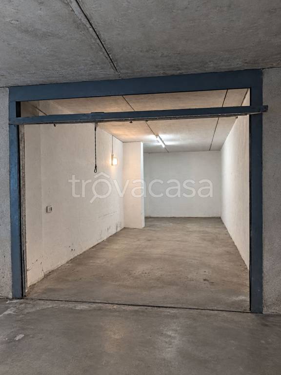 box auto in affitto a Seregno