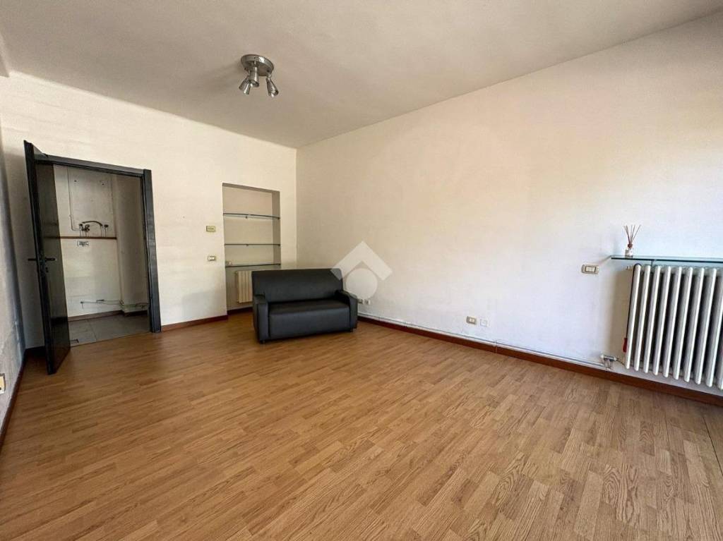 ufficio in affitto a Seregno