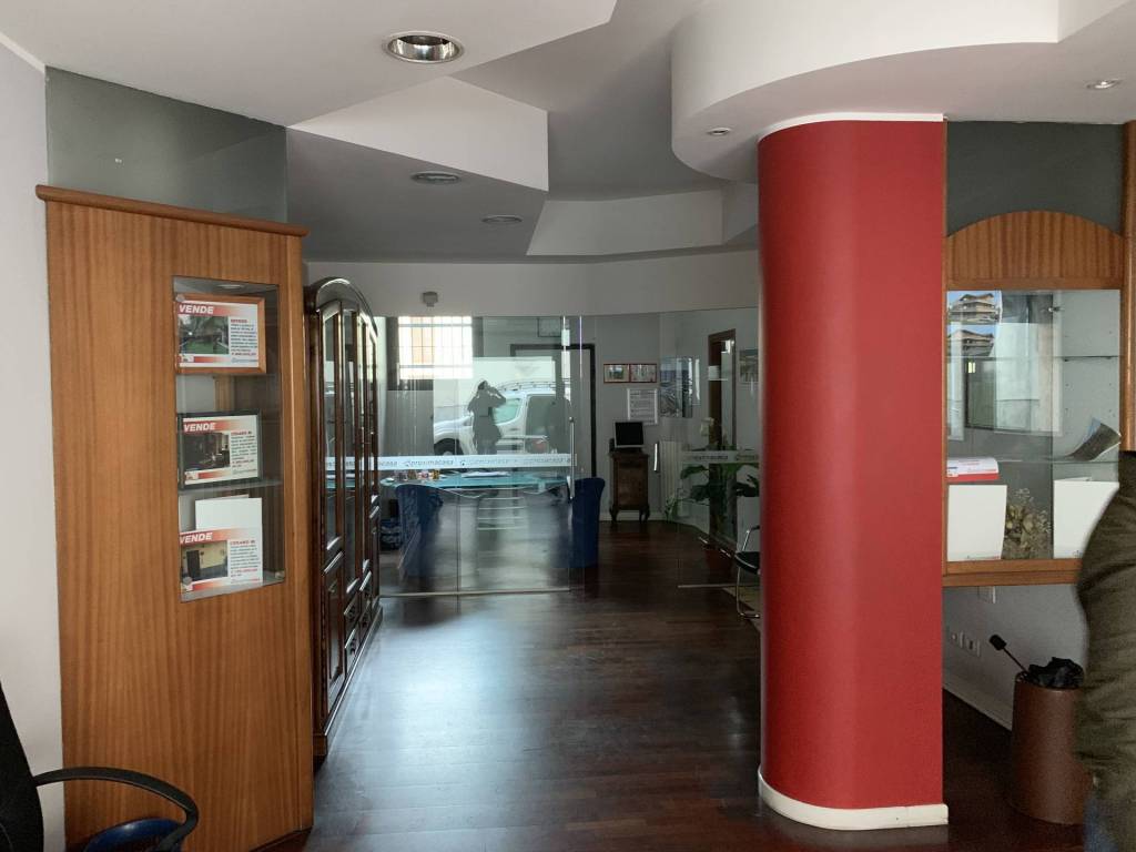 negozio in affitto a Seveso