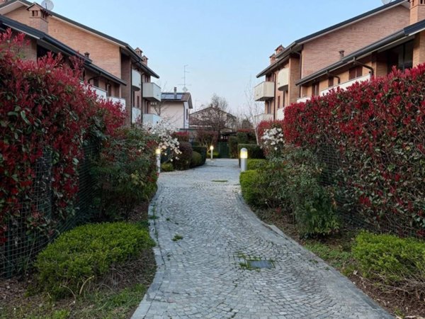 appartamento in affitto a Seveso in zona Baruccana