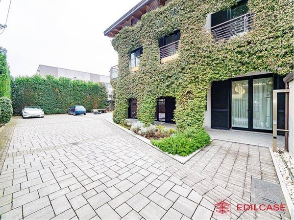 appartamento in affitto a Seveso in zona Baruccana