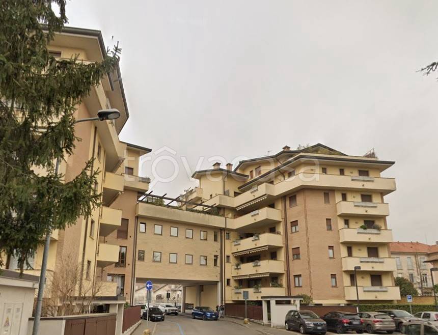 appartamento in affitto a Seveso