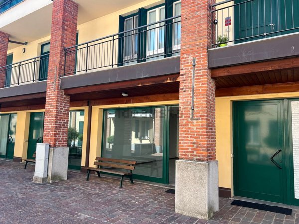 ufficio in affitto a Seveso